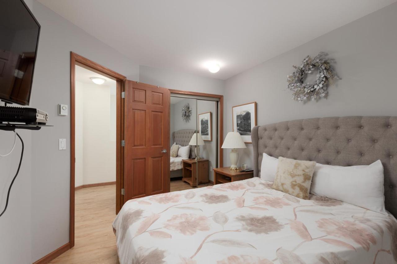 Lagoons By Cozystay Signature Уислър Екстериор снимка